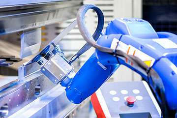 钣金行业资讯-采用机器人钣金折弯，钣金加工行业已经不再需要大批量的尺寸来使用机器人折弯机-乐鱼官方体育网站-leyu乐鱼(中国)